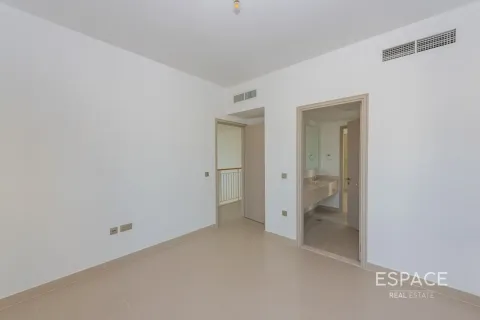 Villa in Dubai Hills Estate, Dubai 5 bedrooms, 251 sq.m. № 122480 - photo 11
