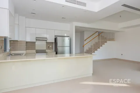 Villa in Dubai Hills Estate, Dubai 5 bedrooms, 251 sq.m. № 122480 - photo 6
