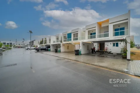 Townhouse in Al Furjan, Dubai 3 bedrooms, 265 sq.m. № 122486