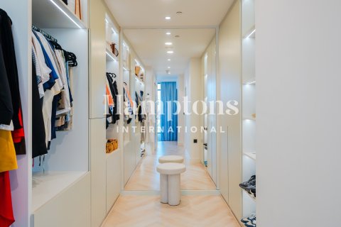 Apartment in The Hills A, The Hills, Dubai 3 bedrooms, 165.73895200 sq.m. № 85230 - photo 4