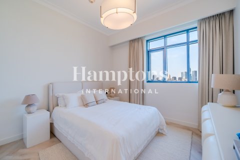 Apartment in The Hills A, The Hills, Dubai 3 bedrooms, 165.739 sq.m. № 85230