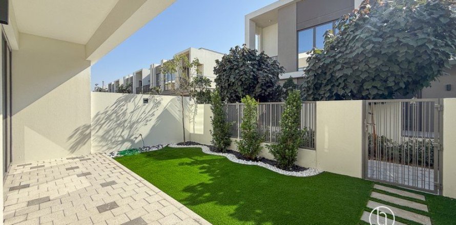 Villa en Tilal Al Ghaf, Dubai, 3 dormitorios, 144 m², № 83977