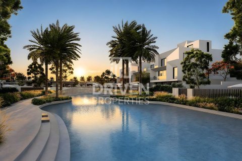 Villa in Dubai 5 bedrooms, 1032.8 sq.m. № 140135 - photo 5