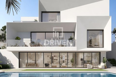 Villa in Dubai 5 bedrooms, 1032.8 sq.m. № 140135 - photo 16