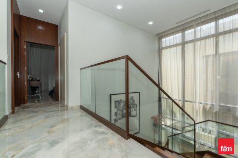 Villa à Dubai, 5 chambres, 866.7 m², № 94685 - photo 12