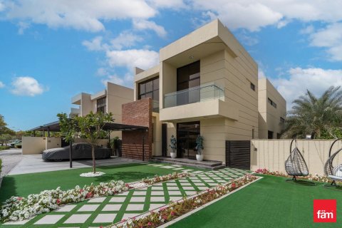Villa en Dubai, 5 dormitorios, 866.7 m², № 94685