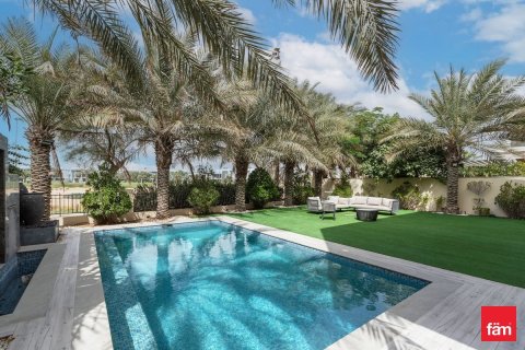 Villa à Dubai, 5 chambres, 866.7 m², № 94685 - photo 23