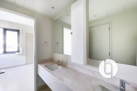 Villa in Dubai Hills Estate, Dubai 5 bedrooms, 277 sq.m. № 114168 - photo 19
