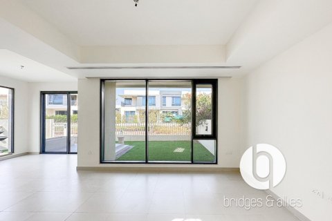Villa in Dubai Hills Estate, Dubai 5 bedrooms, 277 sq.m. № 114168 - photo 9