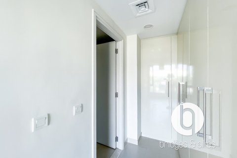 Villa in Dubai Hills Estate, Dubai 5 bedrooms, 277 sq.m. № 114168 - photo 14