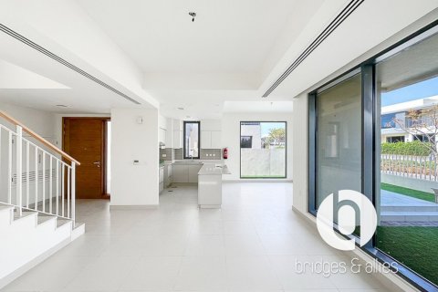 Villa in Dubai Hills Estate, Dubai 5 bedrooms, 277 sq.m. № 114168 - photo 3