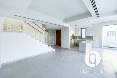 Villa in Dubai Hills Estate, Dubai 5 bedrooms, 277 sq.m. № 114168 - photo 2