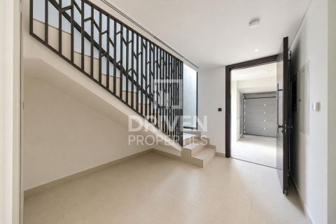 Townhouse in Tilal Al Ghaf, Dubai 3 bedrooms, 144.37 sq.m. № 127793 - photo 5