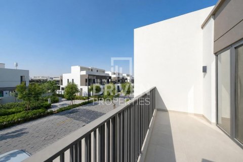 Townhouse in Tilal Al Ghaf, Dubai 3 bedrooms, 144.37 sq.m. № 127793 - photo 19