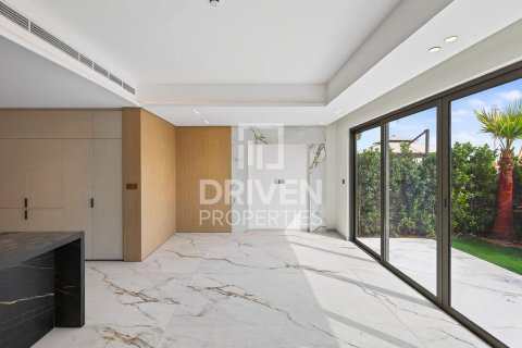 Townhouse in Jumeirah Golf Estates, Dubai 3 bedrooms, 138.33 sq.m. № 127792 - photo 6