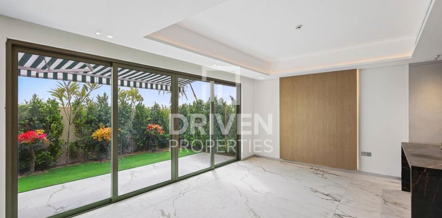 Townhouse in Jumeirah Golf Estates, Dubai 3 bedrooms, 138.33 sq.m. № 127792