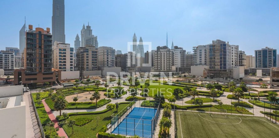 Apartamento en Al Satwa, Dubai, 2 dormitorios, 102.29 m², № 127790