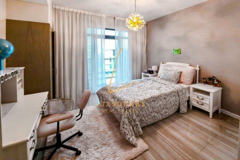 Adosado en DAMAC Hills (Akoya by DAMAC), Dubai, 4 dormitorios, 209 m², № 99677 - foto 28