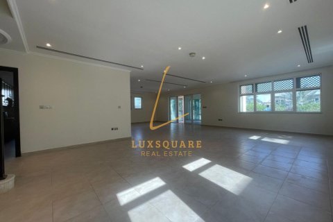 Villa in Jumeirah Park, Dubai 3 bedrooms, 741 sq.m. № 99678 - photo 4