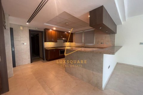 Villa in Jumeirah Park, Dubai 3 bedrooms, 741 sq.m. № 99678 - photo 9