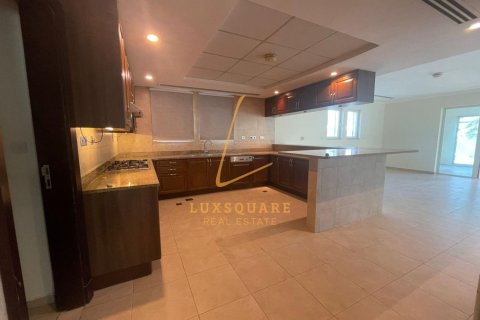 Villa in Jumeirah Park, Dubai 3 bedrooms, 741 sq.m. № 99678 - photo 8