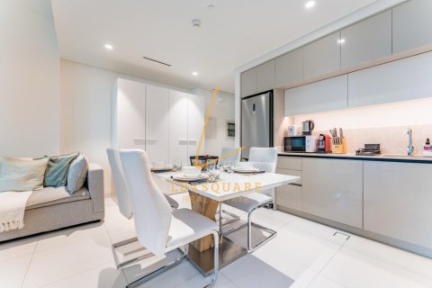 Купить квартиру в EMAAR Beachfront, Dubai Harbour, Дубай: 1 спальня, 68м², № 99673 - фото 2