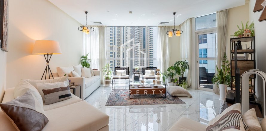 Apartment in 23 Marina, Dubai Marina, Dubai 3 bedrooms, 201 sq.m. № 121370