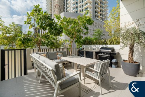 Купить виллу в Джумейра Вилладж Серкл, Дубай: 4 спальни, 295м², № 91281 - фото 6