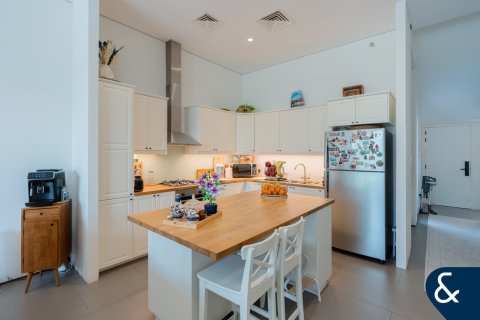 Купить виллу в Джумейра Вилладж Серкл, Дубай: 4 спальни, 295м², № 91281 - фото 5