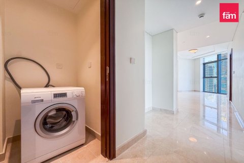 Apartment in Downtown Dubai (Downtown Burj Dubai), Dubai 3 bedrooms, 178.6 sq.m. № 108989 - photo 15