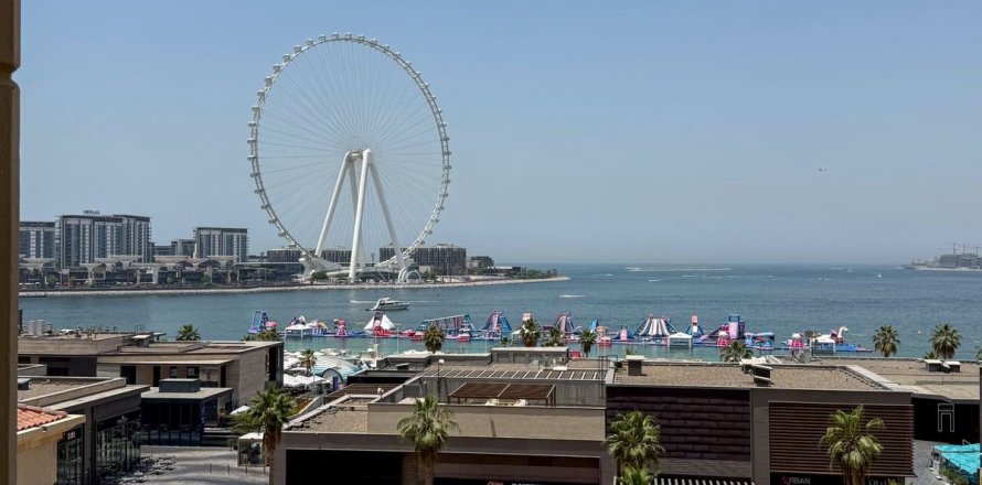 Apartment in Dubai 3 bedrooms, 178.7 sq.m. № 108985