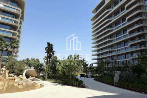 Apartment in Palm Jumeirah, Dubai 2 bedrooms, 176 sq.m. № 121629 - photo 30