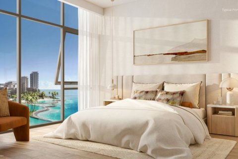 Apartment in Deira, Dubai 2 bedrooms, 121.61 sq.m. № 37745 - photo 1