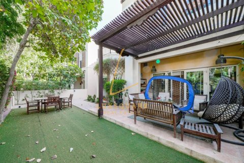Adosado en Green Community, Dubai, 3 dormitorios, 375 m², № 93770 - foto 8