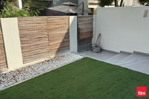 Adosado en Tilal Al Ghaf, Dubai, 3 dormitorios, 140.4 m², № 93769 - foto 5