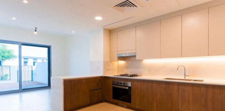 Adosado en Tilal Al Ghaf, Dubai, 3 dormitorios, 140.4 m², № 93769