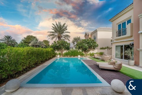 Купить виллу в Victory Heights, Dubai Sports City, Дубай: 5 спален, 446м², № 75767 - фото 26