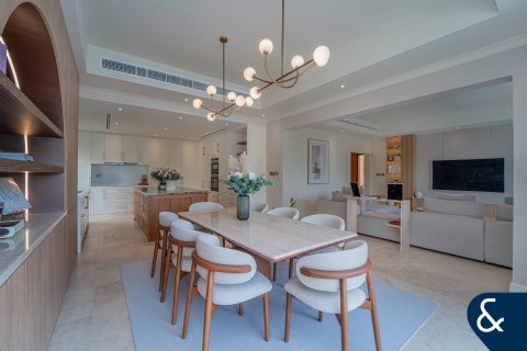 Купить виллу в Victory Heights, Dubai Sports City, Дубай: 5 спален, 446м², № 75767 - фото 3