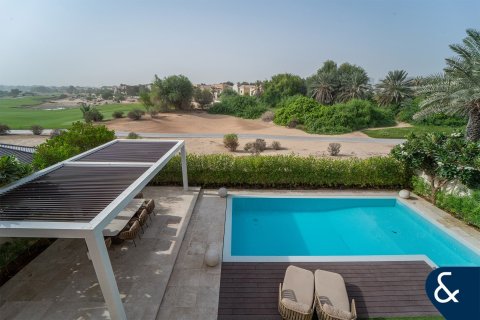 Купить виллу в Victory Heights, Dubai Sports City, Дубай: 5 спален, 446м², № 75767 - фото 2