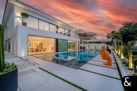 Купить виллу в Джумейра Гольф Эстейтс, Дубай: 5 спален, 772м², № 75766 - фото 5