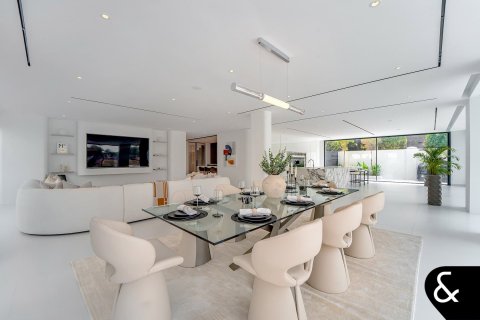 Купить виллу в Джумейра Гольф Эстейтс, Дубай: 5 спален, 772м², № 75766 - фото 9