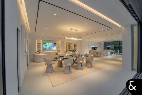 Купить виллу в Джумейра Гольф Эстейтс, Дубай: 5 спален, 772м², № 75766 - фото 8