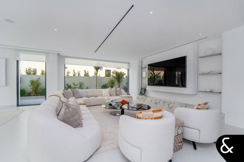 Купить виллу в Джумейра Гольф Эстейтс, Дубай: 5 спален, 772м², № 75766 - фото 11