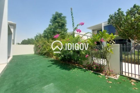 Villa en Harmony, Tilal Al Ghaf, Dubai, 4 dormitorios, 419.92 m², № 121053
