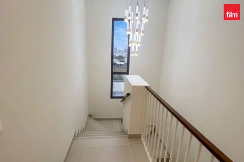 Villa in Dubai 2 bedrooms, 131.2 sq.m. № 139205 - photo 4