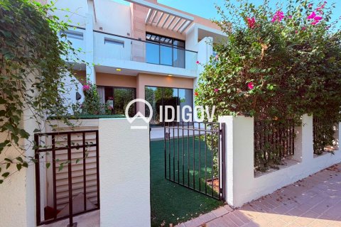 Adosado en Dubai, 3 dormitorios, 154.22 m², № 120953 - foto 4