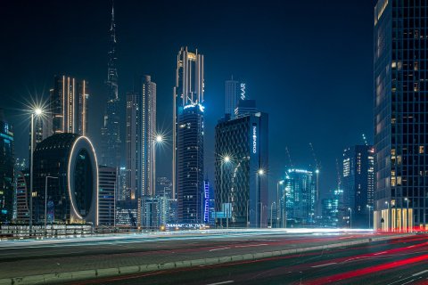 Al Abraj street - صورة 3