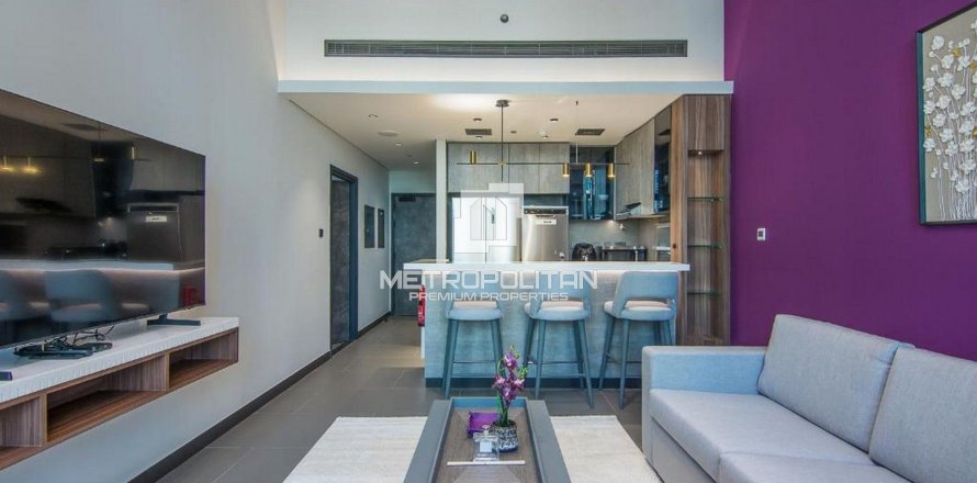 Квартира в Джумейра Лейк Тауэрс, Дубай, 1 спальня, 77м², № 15928