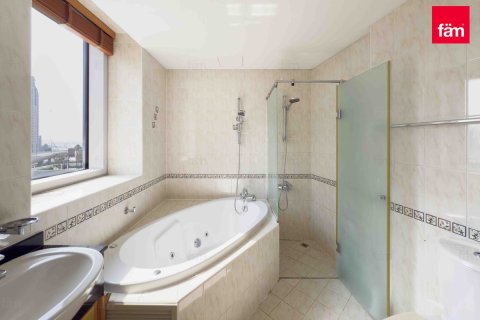Снять в аренду квартиру в Дубай Марине, Дубай: 2 спальни, 143.3м², № 42086 - фото 16