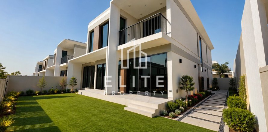 Villa en Tilal Al Ghaf, Dubai, 4 dormitorios, 377 m², № 121195